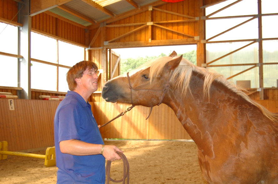 Uwe Jourdain und Michel, der sonst vor der Kutsche geht